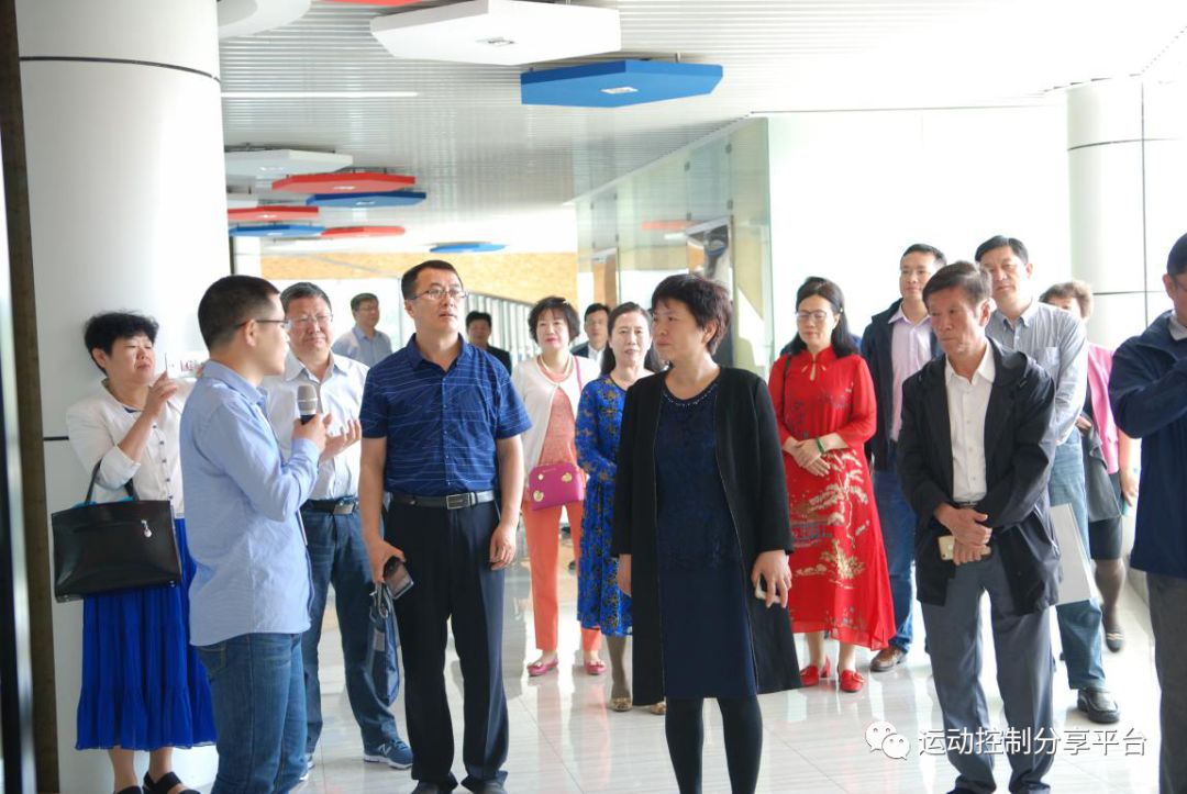 唐山市政協(xié)副主席、民進唐山市委主委王福燕一行蒞臨常州固高智能裝備協(xié)同創(chuàng)新中心參觀指導