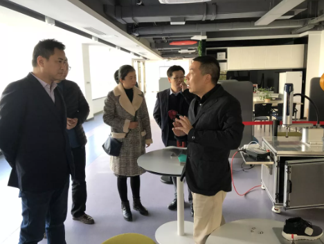產(chǎn)業(yè)發(fā)展，人才先行——河海大學(xué)機(jī)電工程學(xué)院副院長樓力律就校企合作事宜蒞臨我司參觀考察